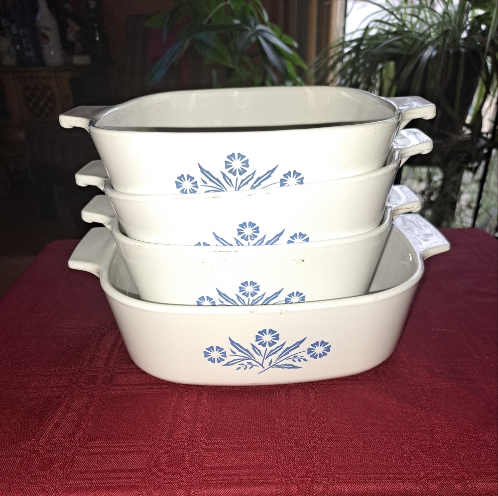 4pc Corning Cornflower Baking Set